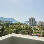 Sky View Luxury Apartments By Admiral